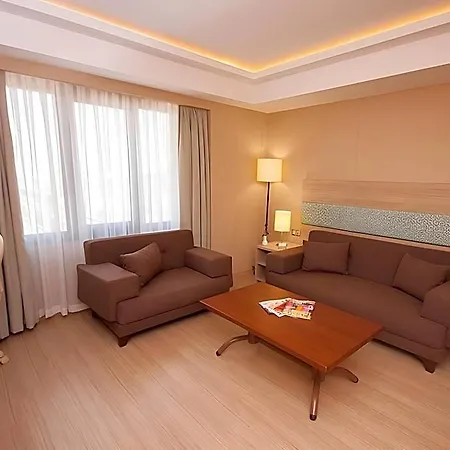 Hotel Golden Way Giyimkent