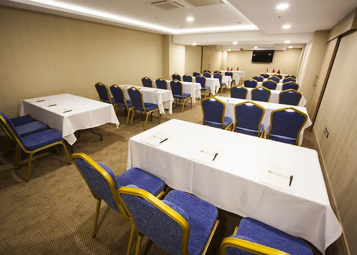 Ξενοδοχείο Golden Way Giyimkent