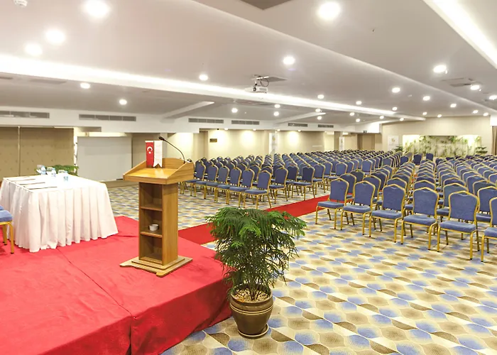 Golden Way Giyimkent Hotell 4*